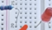 הלד צריכה להיות מחוברת בקו ישר לנגד