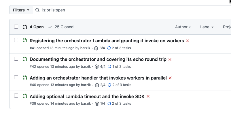רשימת בקשות משיכה פתוחות ב־GitHub: ארבעה PR-ים של barzik מאותו סטאק (#39–#42), כל אחד עם סימון מיקום בשרשרת (1/4 עד 4/4) וסטטוס משימות.